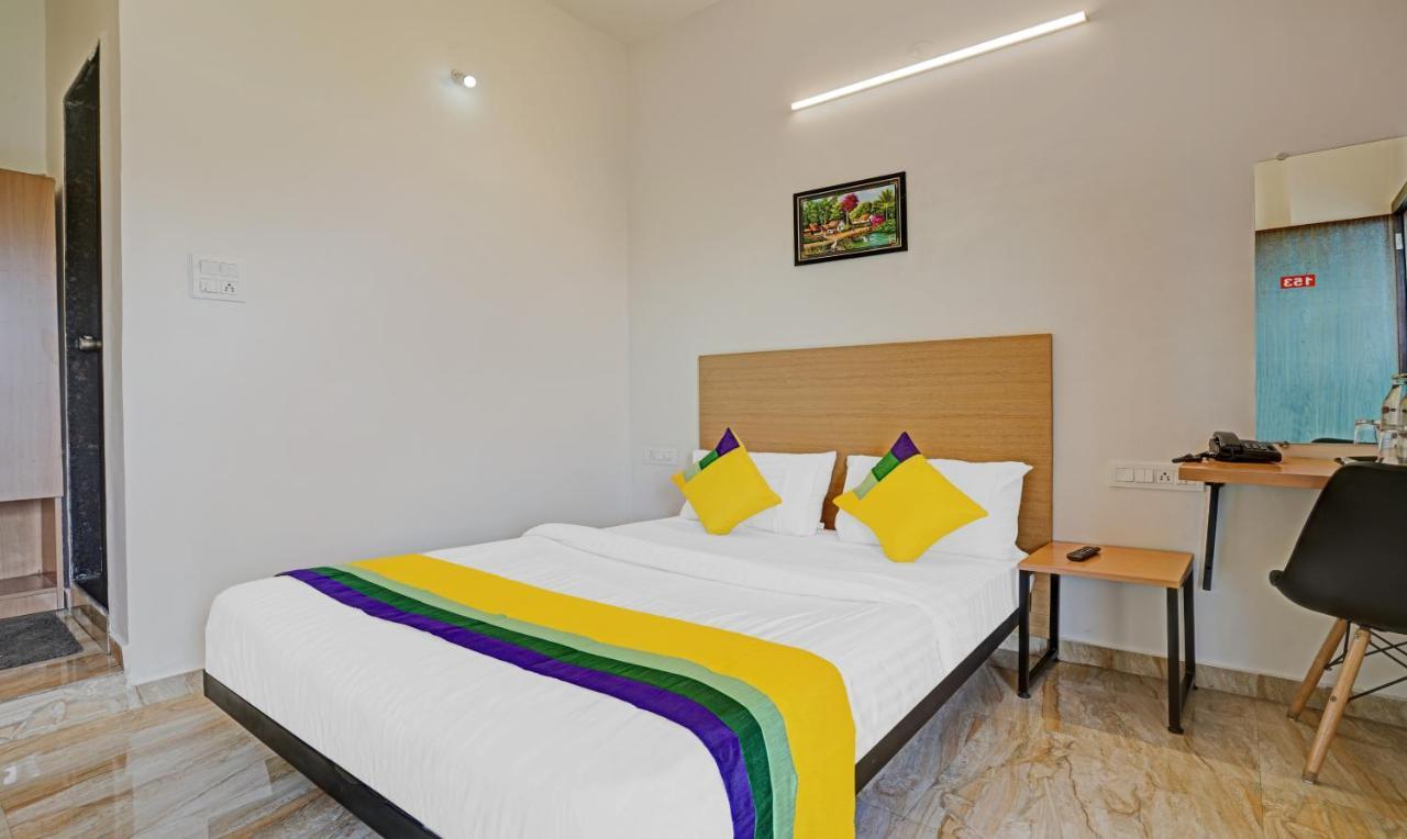 Itsy Hotels Flowers Park นาสิก ภายนอก รูปภาพ