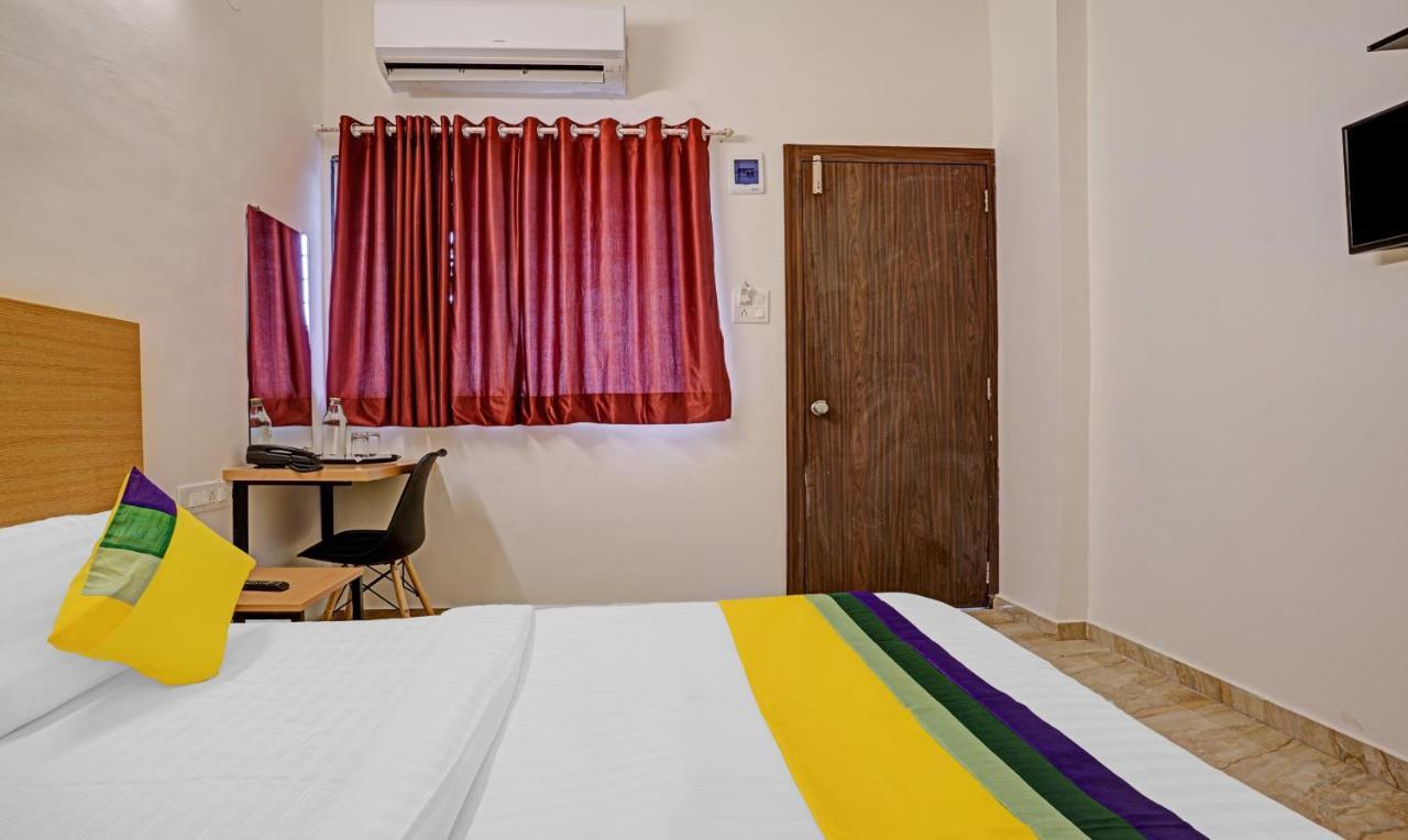 Itsy Hotels Flowers Park นาสิก ภายนอก รูปภาพ