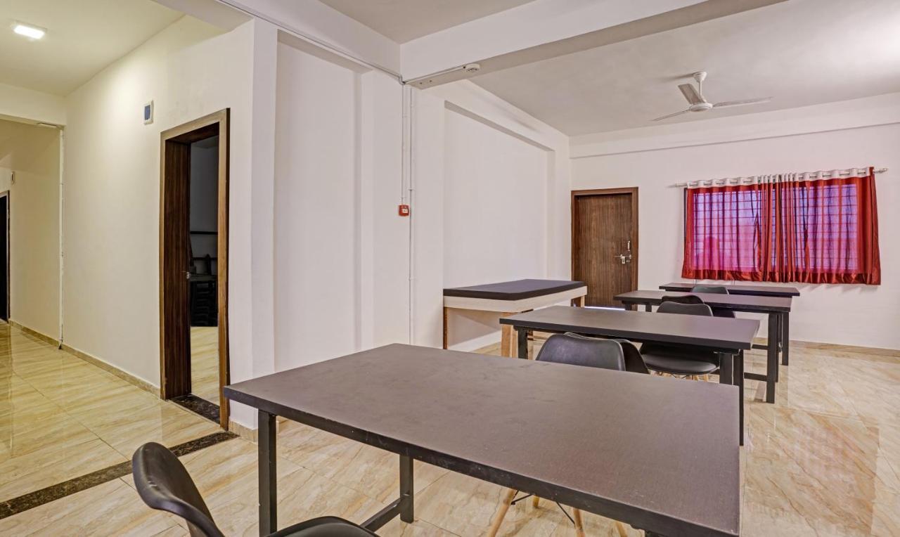 Itsy Hotels Flowers Park นาสิก ภายนอก รูปภาพ